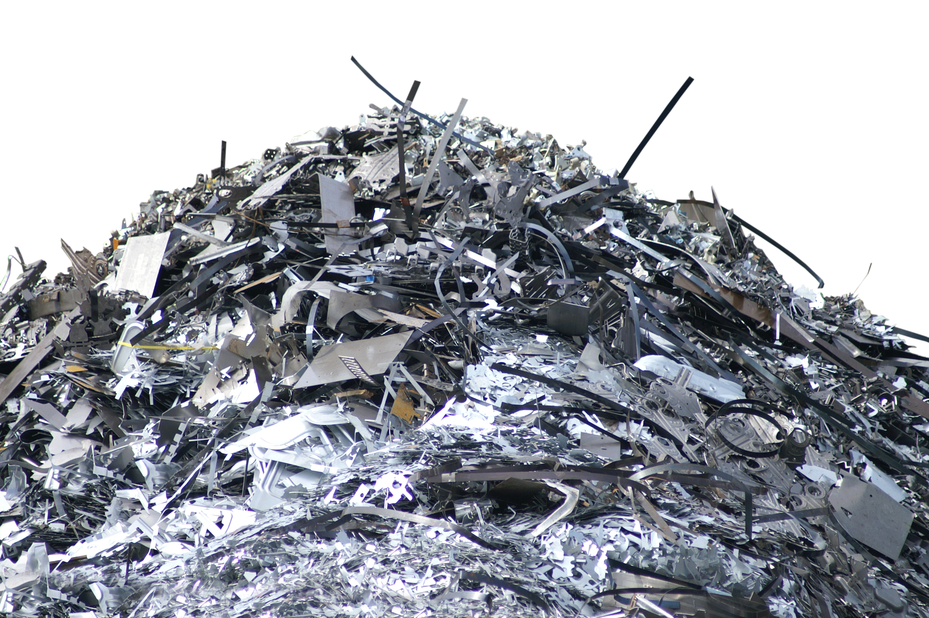 Scrap. Металлолом на белом фоне. Алюминий металлолом. Экология металлолом. Рециклинг цветных металлов.